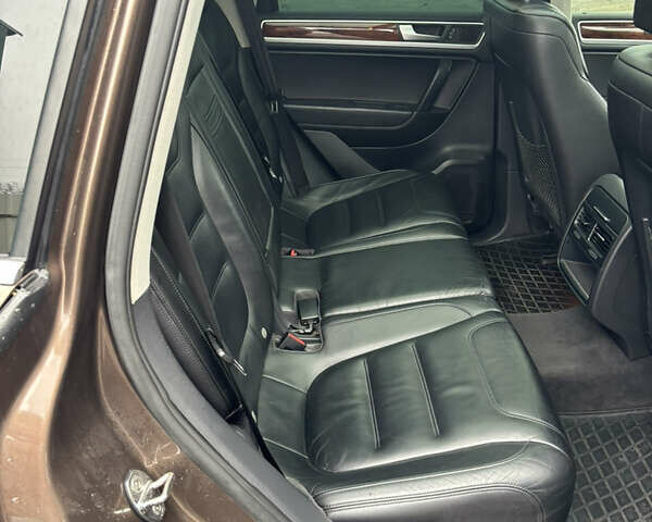 Коричневый Фольксваген Туарег, объемом двигателя 3 л и пробегом 204 тыс. км за 17400 $, фото 15 на Automoto.ua