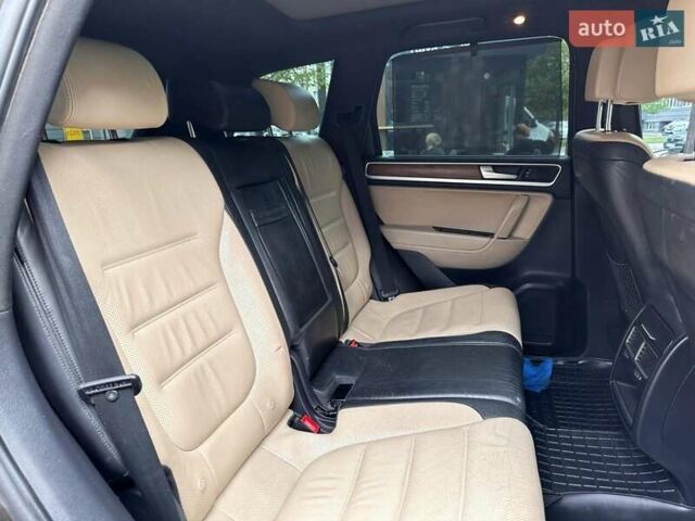 Коричневый Фольксваген Туарег, объемом двигателя 4.13 л и пробегом 294 тыс. км за 16999 $, фото 25 на Automoto.ua