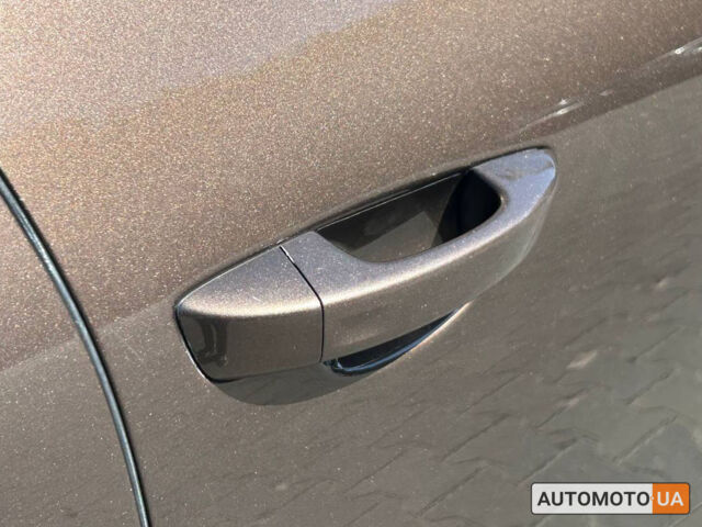 Коричневый Фольксваген Туарег, объемом двигателя 3 л и пробегом 266 тыс. км за 18500 $, фото 8 на Automoto.ua