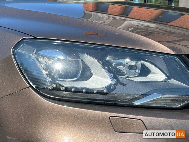 Коричневый Фольксваген Туарег, объемом двигателя 3 л и пробегом 266 тыс. км за 18500 $, фото 6 на Automoto.ua