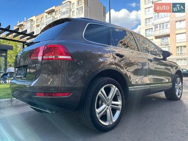 Коричневый Фольксваген Туарег, объемом двигателя 4.13 л и пробегом 294 тыс. км за 16999 $, фото 5 на Automoto.ua