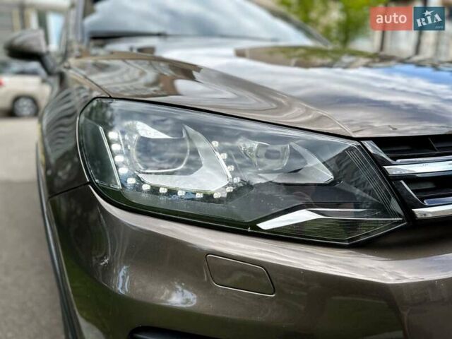 Коричневый Фольксваген Туарег, объемом двигателя 4.13 л и пробегом 294 тыс. км за 16999 $, фото 13 на Automoto.ua