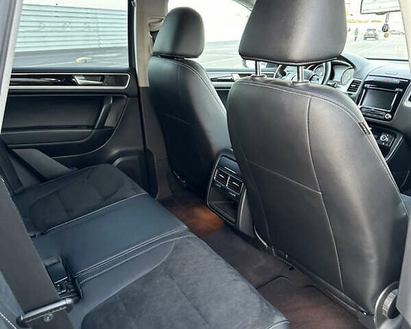 Коричневый Фольксваген Туарег, объемом двигателя 3 л и пробегом 192 тыс. км за 23500 $, фото 30 на Automoto.ua