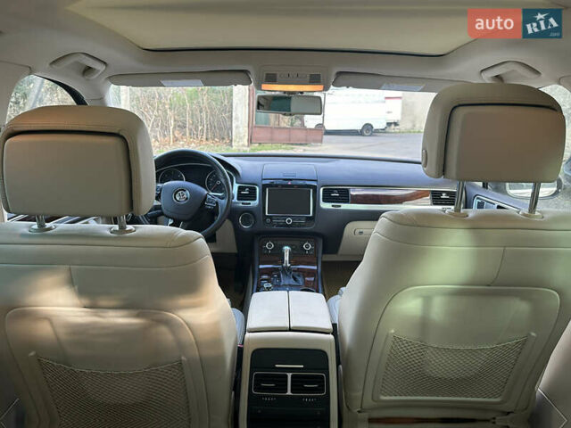 Коричневий Фольксваген Туарег, об'ємом двигуна 2.97 л та пробігом 175 тис. км за 19800 $, фото 3 на Automoto.ua