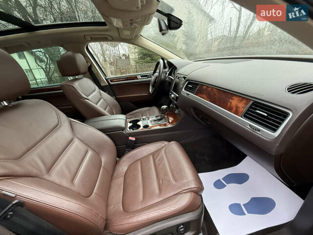 Коричневый Фольксваген Туарег, объемом двигателя 3 л и пробегом 225 тыс. км за 17999 $, фото 39 на Automoto.ua