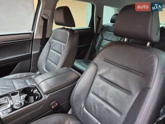 Коричневый Фольксваген Туарег, объемом двигателя 2.97 л и пробегом 340 тыс. км за 17950 $, фото 13 на Automoto.ua