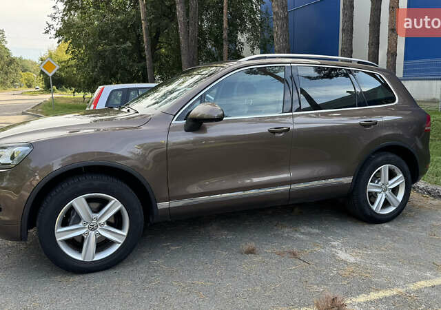 Коричневый Фольксваген Туарег, объемом двигателя 3 л и пробегом 230 тыс. км за 19200 $, фото 11 на Automoto.ua