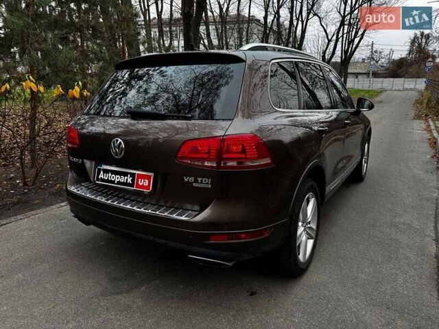 Коричневий Фольксваген Туарег, об'ємом двигуна 3 л та пробігом 296 тис. км за 19390 $, фото 5 на Automoto.ua