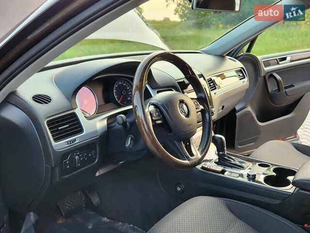 Коричневий Фольксваген Туарег, об'ємом двигуна 2.97 л та пробігом 130 тис. км за 22300 $, фото 25 на Automoto.ua