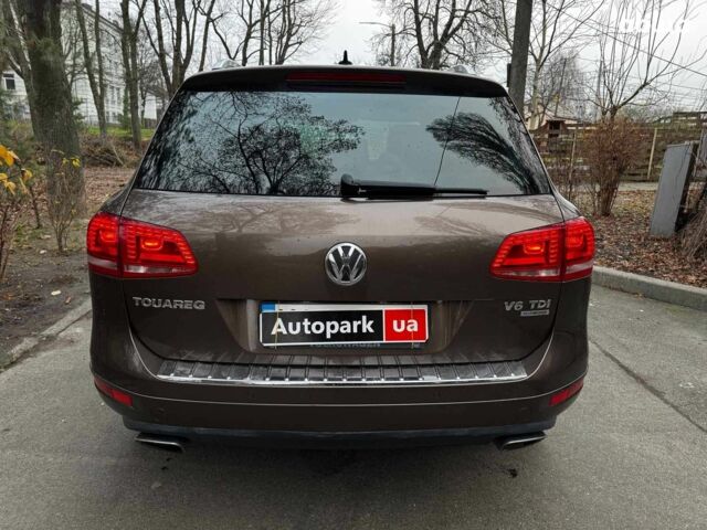 Коричневий Фольксваген Туарег, об'ємом двигуна 3 л та пробігом 296 тис. км за 19390 $, фото 6 на Automoto.ua