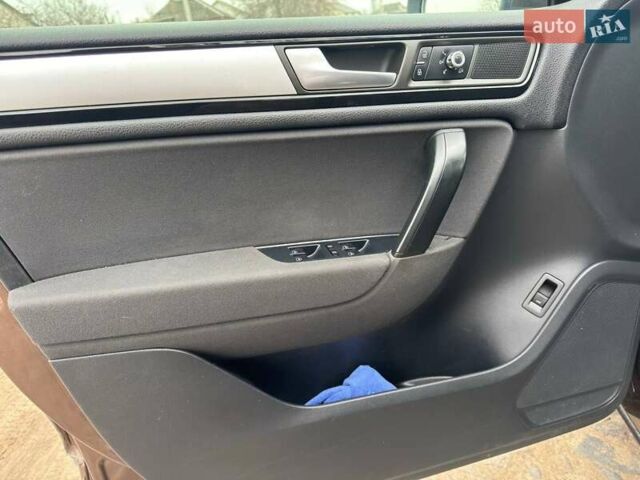 Коричневий Фольксваген Туарег, об'ємом двигуна 0 л та пробігом 199 тис. км за 15999 $, фото 20 на Automoto.ua