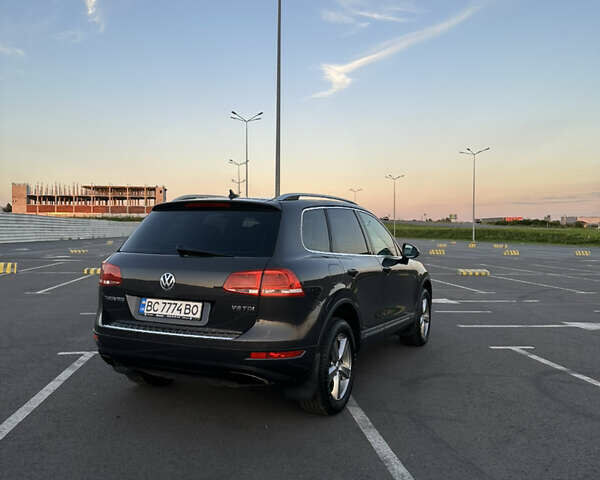 Коричневый Фольксваген Туарег, объемом двигателя 3 л и пробегом 192 тыс. км за 23500 $, фото 11 на Automoto.ua