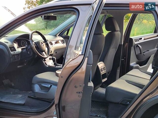 Коричневий Фольксваген Туарег, об'ємом двигуна 2.97 л та пробігом 130 тис. км за 22300 $, фото 52 на Automoto.ua
