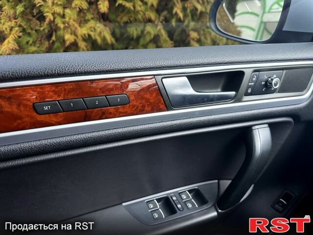 Коричневий Фольксваген Туарег, об'ємом двигуна 2 л та пробігом 345 тис. км за 16500 $, фото 6 на Automoto.ua