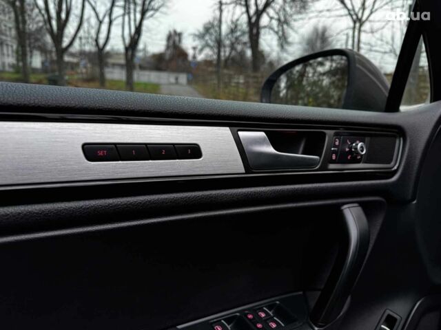 Коричневий Фольксваген Туарег, об'ємом двигуна 3 л та пробігом 296 тис. км за 19390 $, фото 11 на Automoto.ua