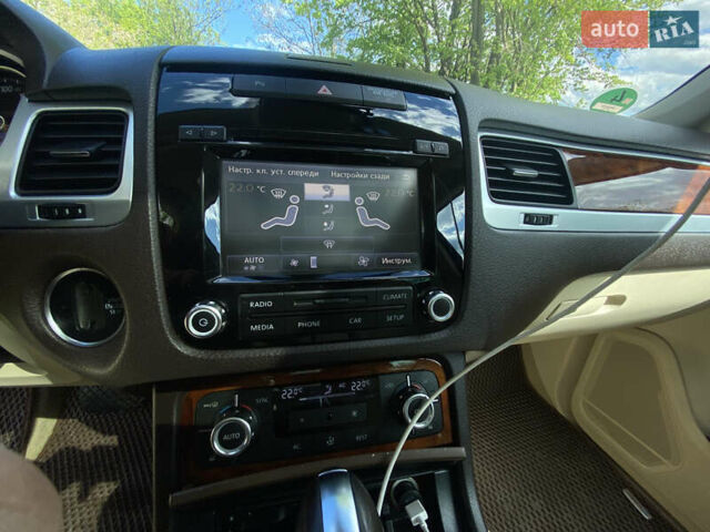 Коричневий Фольксваген Туарег, об'ємом двигуна 2.97 л та пробігом 348 тис. км за 20500 $, фото 19 на Automoto.ua