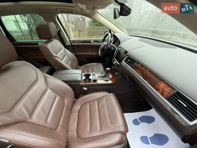 Коричневый Фольксваген Туарег, объемом двигателя 3 л и пробегом 225 тыс. км за 17999 $, фото 45 на Automoto.ua