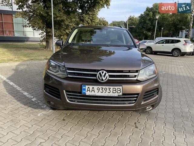 Коричневий Фольксваген Туарег, об'ємом двигуна 2.97 л та пробігом 175 тис. км за 20900 $, фото 4 на Automoto.ua