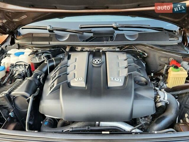 Коричневий Фольксваген Туарег, об'ємом двигуна 2.97 л та пробігом 130 тис. км за 22300 $, фото 47 на Automoto.ua