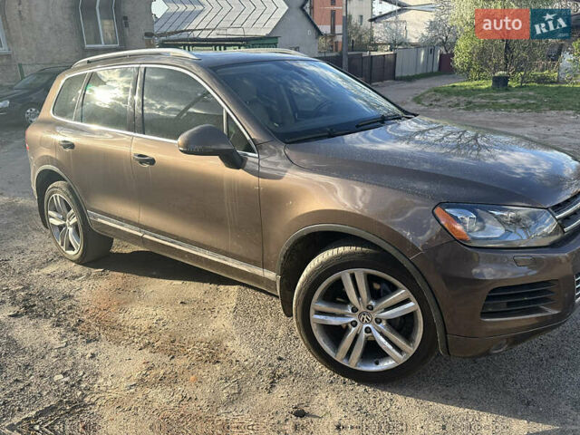 Коричневий Фольксваген Туарег, об'ємом двигуна 2.97 л та пробігом 175 тис. км за 19800 $, фото 5 на Automoto.ua