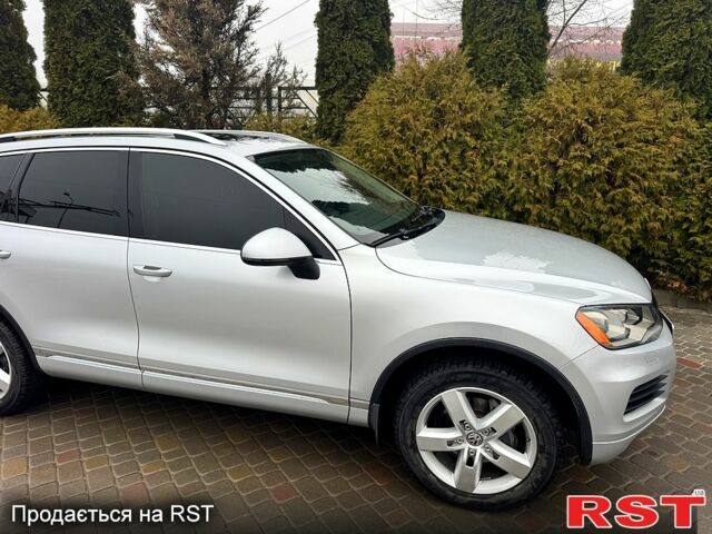 Коричневий Фольксваген Туарег, об'ємом двигуна 2 л та пробігом 345 тис. км за 16500 $, фото 12 на Automoto.ua