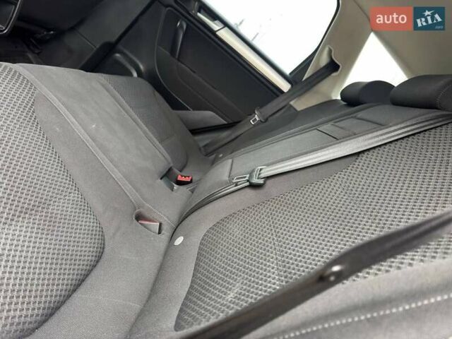 Коричневий Фольксваген Туарег, об'ємом двигуна 0 л та пробігом 199 тис. км за 15999 $, фото 42 на Automoto.ua