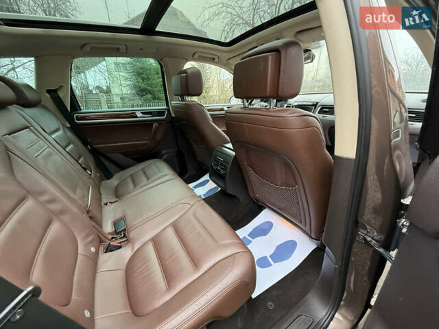Коричневый Фольксваген Туарег, объемом двигателя 3 л и пробегом 225 тыс. км за 17999 $, фото 46 на Automoto.ua