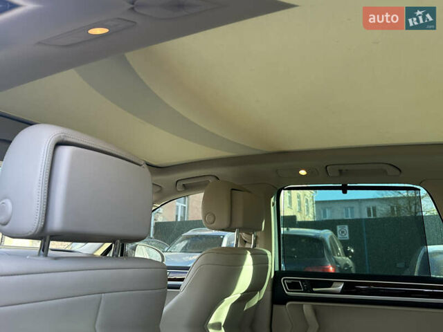 Коричневий Фольксваген Туарег, об'ємом двигуна 2.97 л та пробігом 175 тис. км за 19800 $, фото 7 на Automoto.ua