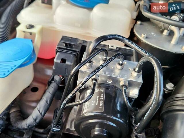 Коричневий Фольксваген Туарег, об'ємом двигуна 2.97 л та пробігом 130 тис. км за 22300 $, фото 49 на Automoto.ua