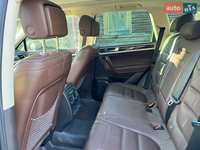 Коричневий Фольксваген Туарег, об'ємом двигуна 3 л та пробігом 245 тис. км за 17999 $, фото 46 на Automoto.ua