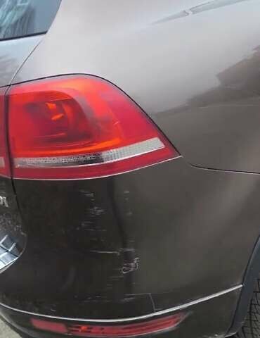 Коричневий Фольксваген Туарег, об'ємом двигуна 3 л та пробігом 319 тис. км за 14900 $, фото 3 на Automoto.ua