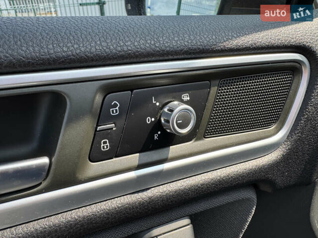 Коричневый Фольксваген Туарег, объемом двигателя 2.97 л и пробегом 214 тыс. км за 17490 $, фото 21 на Automoto.ua