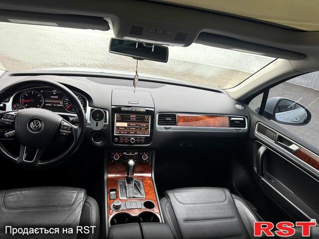 Коричневий Фольксваген Туарег, об'ємом двигуна 2 л та пробігом 345 тис. км за 16500 $, фото 5 на Automoto.ua