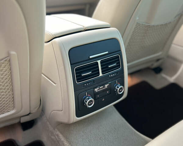 Коричневий Фольксваген Туарег, об'ємом двигуна 2.97 л та пробігом 207 тис. км за 23999 $, фото 17 на Automoto.ua