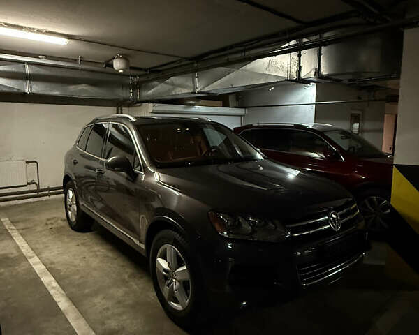 Коричневый Фольксваген Туарег, объемом двигателя 3.6 л и пробегом 206 тыс. км за 20000 $, фото 17 на Automoto.ua