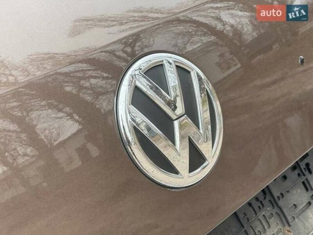 Коричневий Фольксваген Туарег, об'ємом двигуна 0 л та пробігом 199 тис. км за 15999 $, фото 32 на Automoto.ua