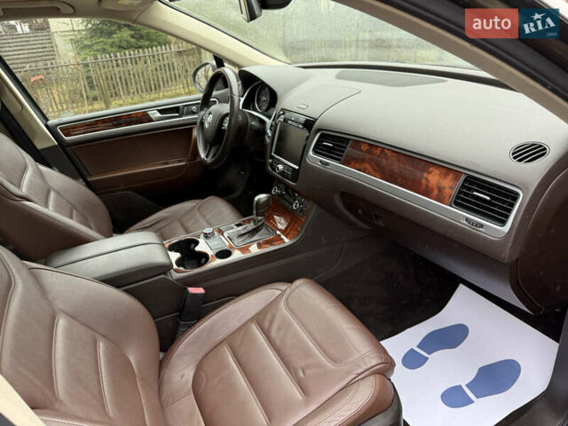 Коричневый Фольксваген Туарег, объемом двигателя 3 л и пробегом 225 тыс. км за 17999 $, фото 41 на Automoto.ua