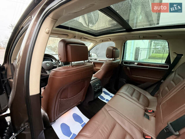 Коричневый Фольксваген Туарег, объемом двигателя 3 л и пробегом 225 тыс. км за 17999 $, фото 29 на Automoto.ua