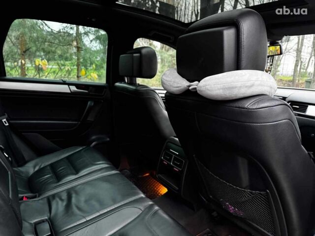 Коричневий Фольксваген Туарег, об'ємом двигуна 3 л та пробігом 296 тис. км за 19390 $, фото 30 на Automoto.ua