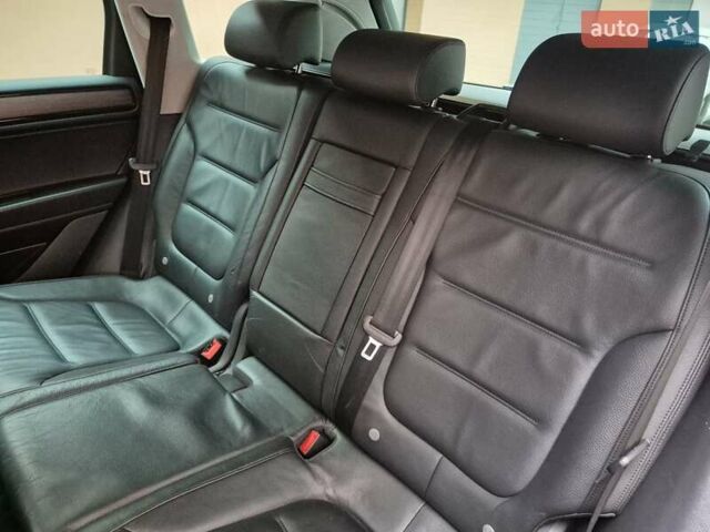 Коричневый Фольксваген Туарег, объемом двигателя 2.97 л и пробегом 340 тыс. км за 17950 $, фото 14 на Automoto.ua