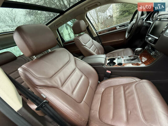 Коричневый Фольксваген Туарег, объемом двигателя 3 л и пробегом 225 тыс. км за 17999 $, фото 38 на Automoto.ua