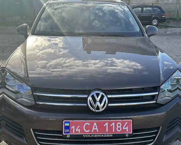 Коричневий Фольксваген Туарег, об'ємом двигуна 2.97 л та пробігом 175 тис. км за 19800 $, фото 4 на Automoto.ua