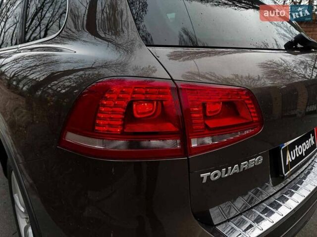 Коричневий Фольксваген Туарег, об'ємом двигуна 3 л та пробігом 296 тис. км за 19390 $, фото 8 на Automoto.ua