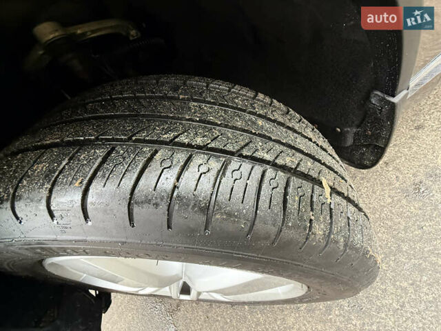 Коричневый Фольксваген Туарег, объемом двигателя 3 л и пробегом 225 тыс. км за 17999 $, фото 67 на Automoto.ua