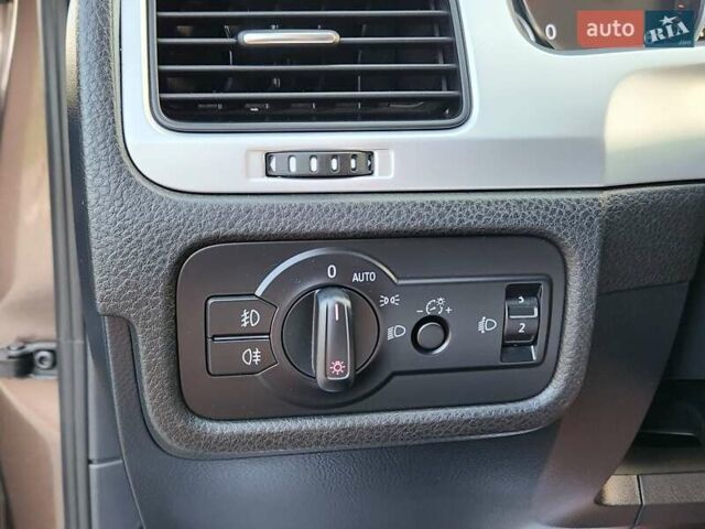 Коричневий Фольксваген Туарег, об'ємом двигуна 2.97 л та пробігом 130 тис. км за 22300 $, фото 31 на Automoto.ua