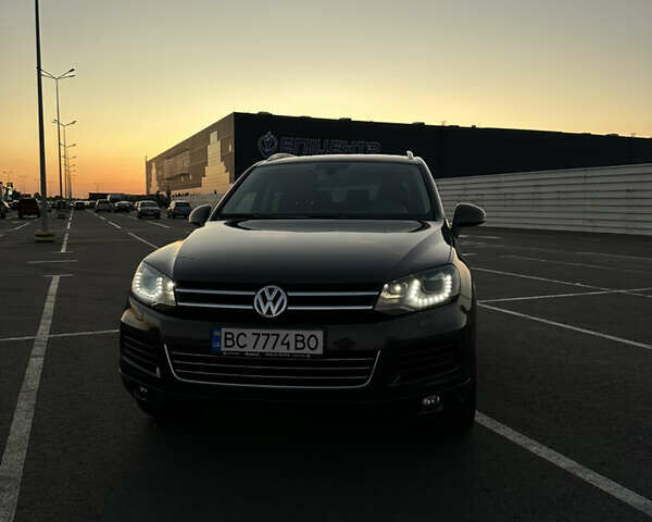 Коричневый Фольксваген Туарег, объемом двигателя 3 л и пробегом 192 тыс. км за 23500 $, фото 1 на Automoto.ua