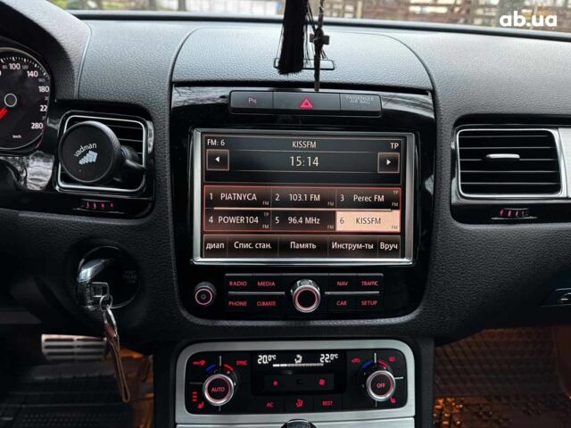 Коричневий Фольксваген Туарег, об'ємом двигуна 3 л та пробігом 296 тис. км за 19390 $, фото 18 на Automoto.ua