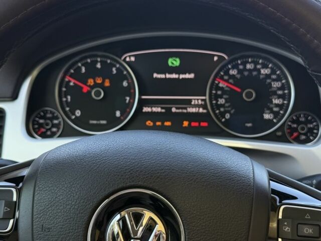 Коричневый Фольксваген Туарег, объемом двигателя 3.6 л и пробегом 206 тыс. км за 19500 $, фото 2 на Automoto.ua