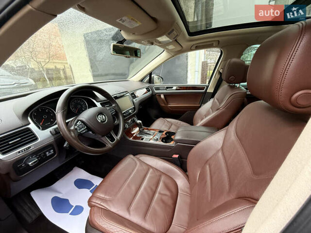 Коричневый Фольксваген Туарег, объемом двигателя 3 л и пробегом 225 тыс. км за 17999 $, фото 26 на Automoto.ua