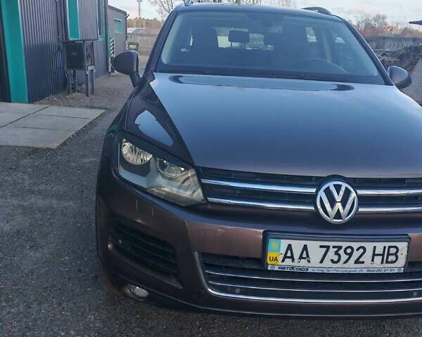 Коричневий Фольксваген Туарег, об'ємом двигуна 3 л та пробігом 319 тис. км за 14900 $, фото 8 на Automoto.ua